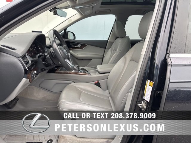 Used 2018 Audi Q7 3.0T Prestige w/ Prestige Package image 26