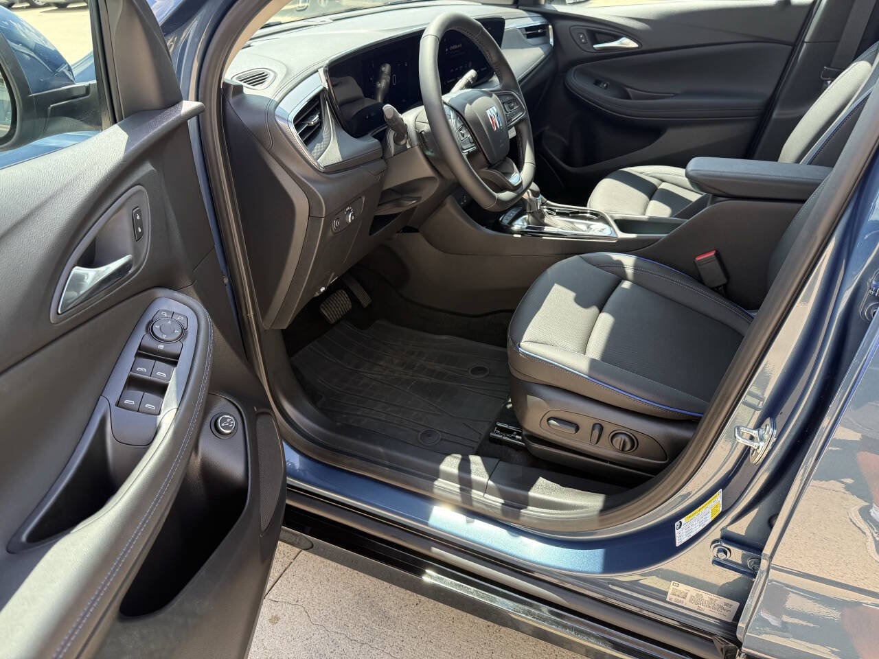 Used 2026 Buick Encore GX Sport Touring w/ Advanced Technology Package AWD/4WD image 5