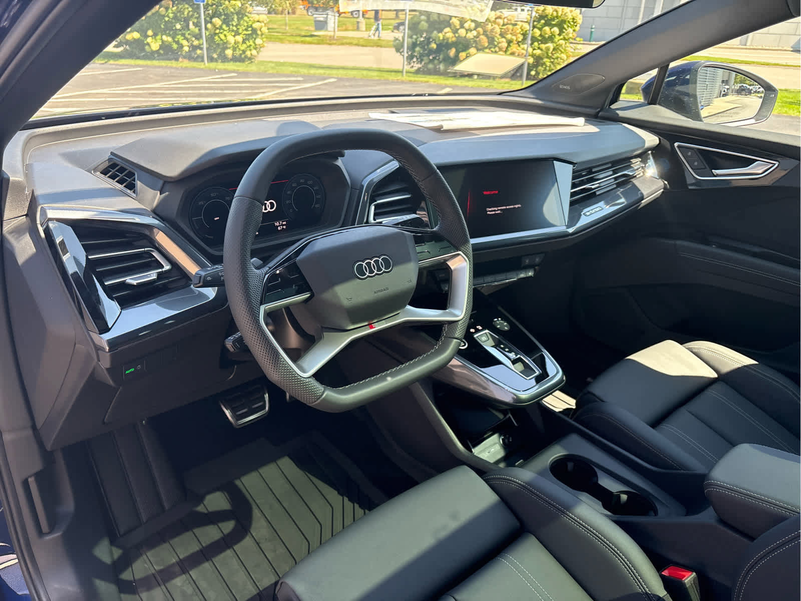 New 2025 Audi Q4 e-tron Premium Plus image 12