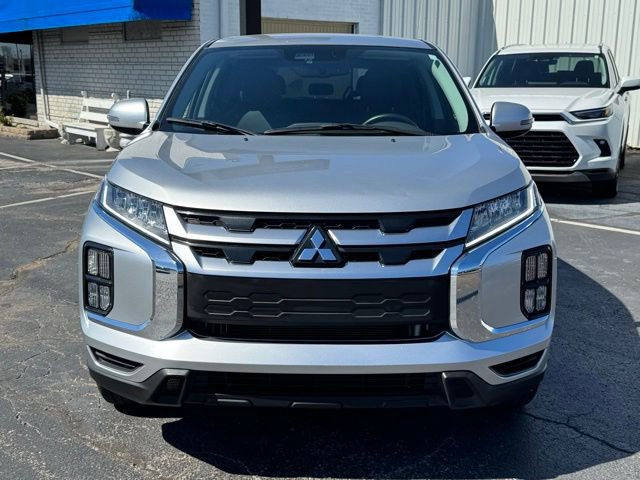 Used 2024 Mitsubishi Outlander Sport SE image 2