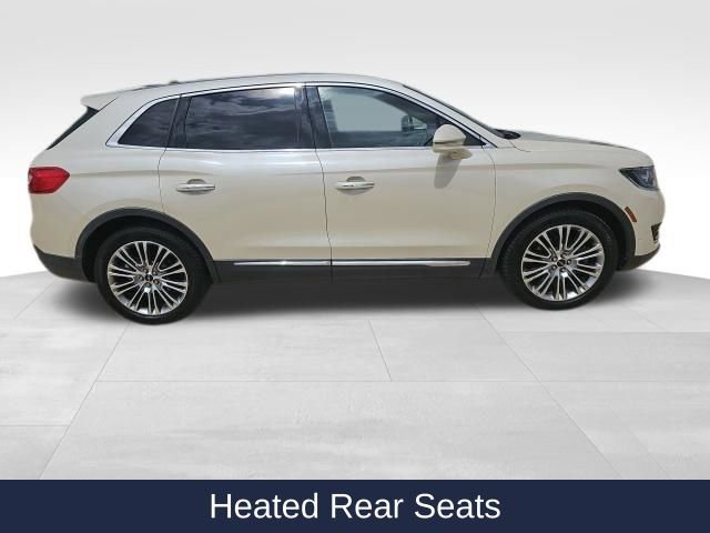 Used 2018 Lincoln MKX Reserve w/ Driver Assistance Package AWD/4WD image 10