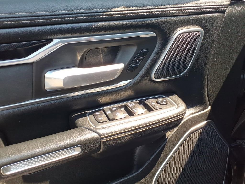 Used 2021 RAM 1500 Laramie AWD/4WD image 4