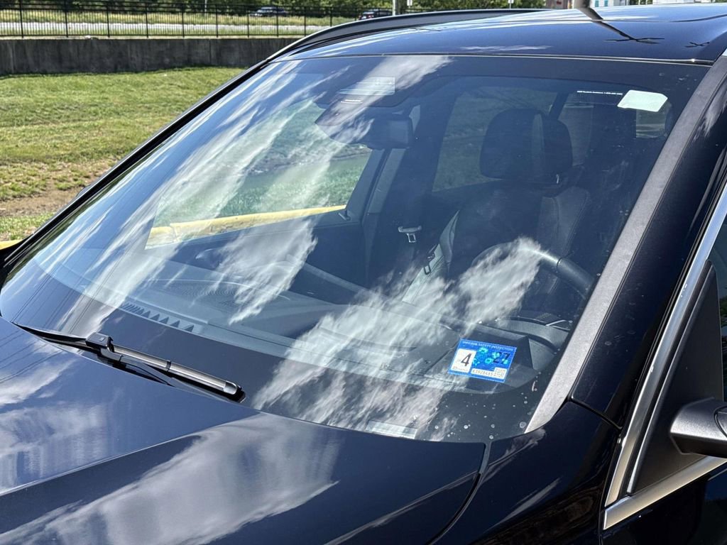 Used 2024 BMW X5 xDrive40i w/ Parking Assistance Package AWD/4WD image 12