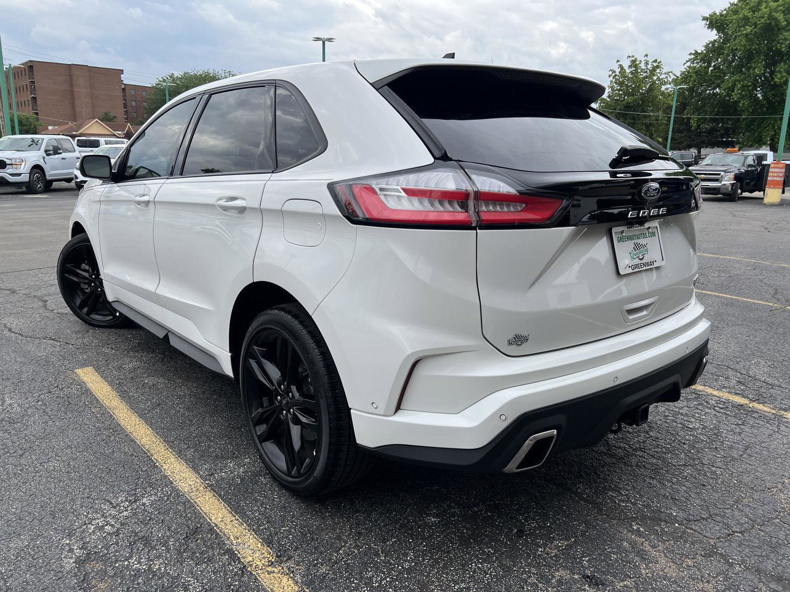 Used 2024 Ford Edge ST w/ Equipment Group 401A AWD/4WD image 9