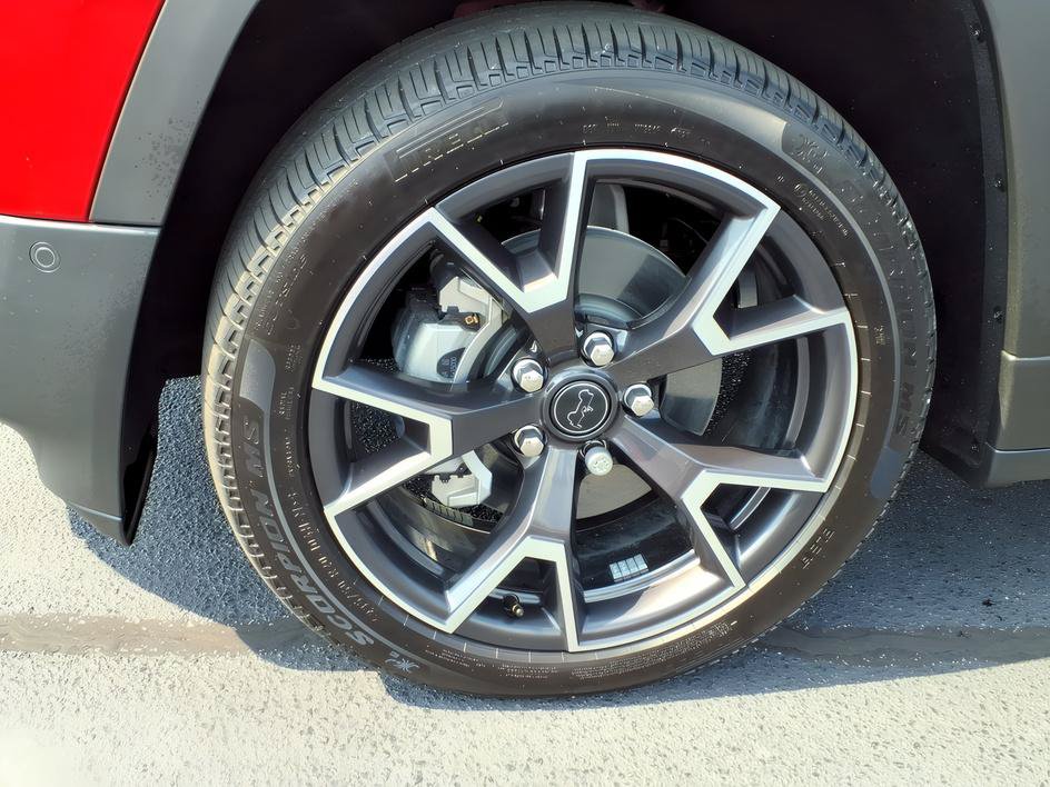 Used 2026 Jeep Cherokee Overland w/ Advanced Pro Tech Group AWD/4WD image 9
