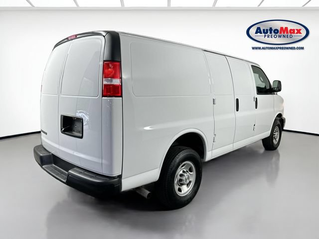 Used 2023 Chevrolet Express 2500 w/ Driver Convenience Package RWD image 2