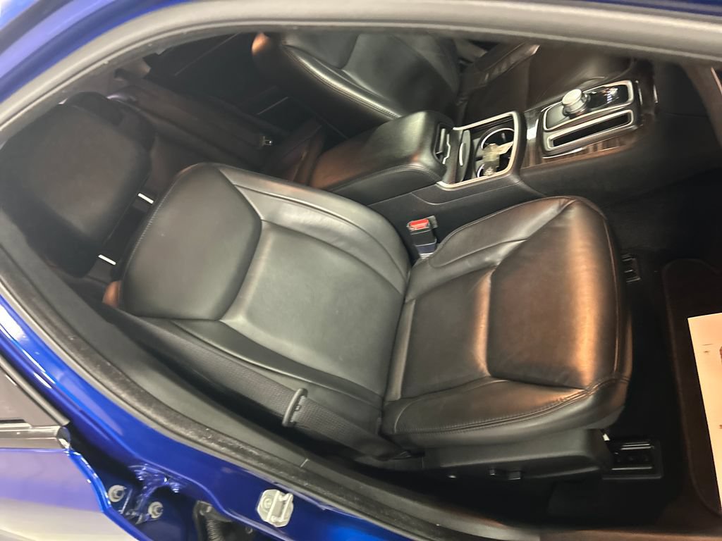 Used 2021 Chrysler 300 Touring L AWD/4WD image 25