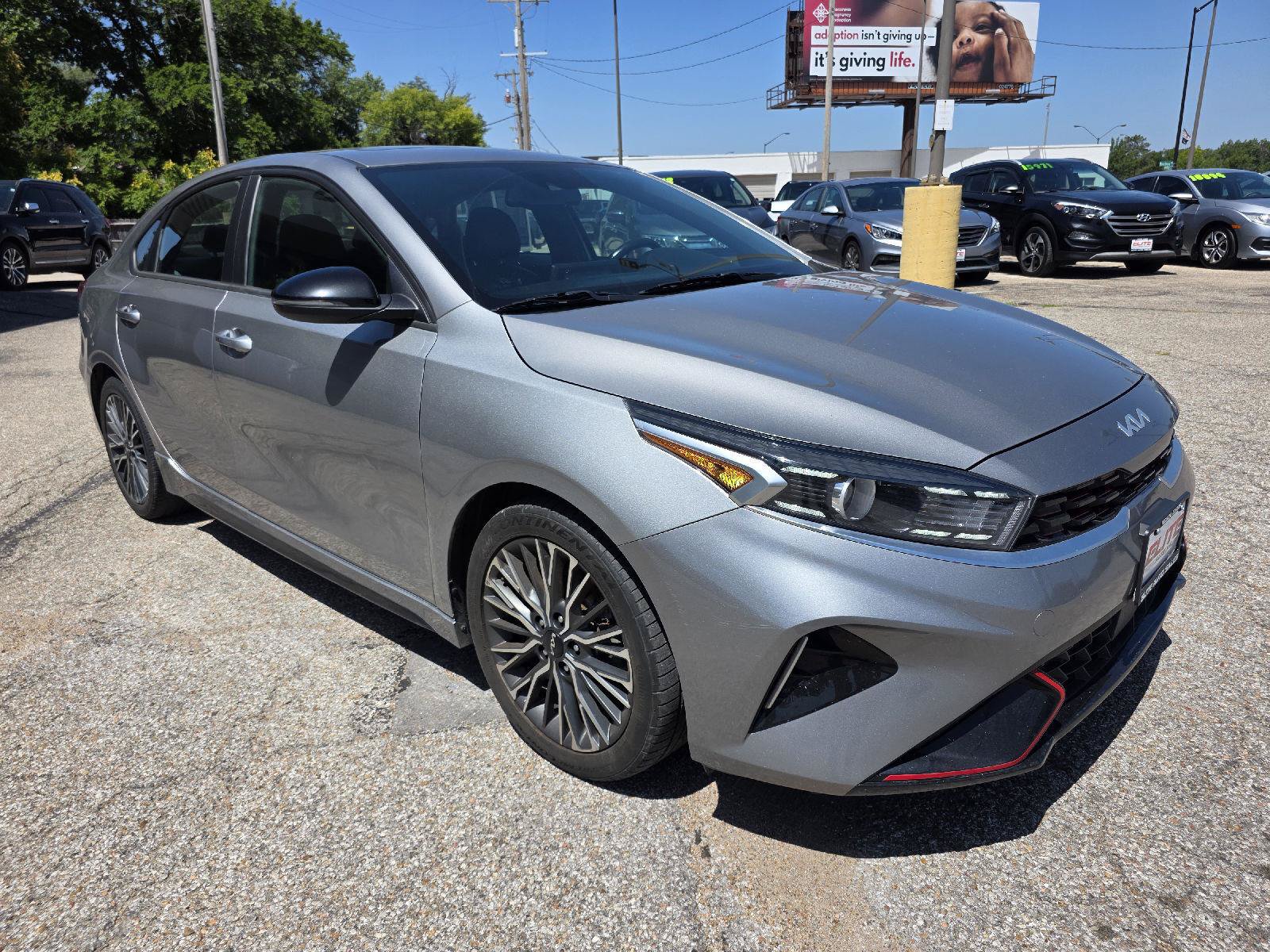 Used 2023 Kia Forte GT-Line w/ GT-Line Premium Package FWD image 3