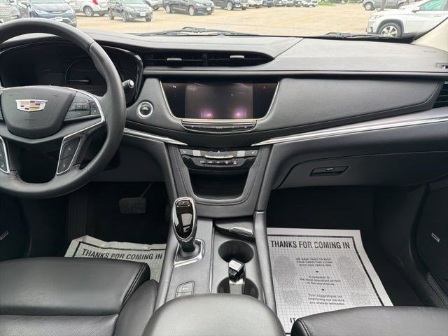 Used 2017 Cadillac XT5 Luxury w/ Driver Awareness Package AWD/4WD image 22