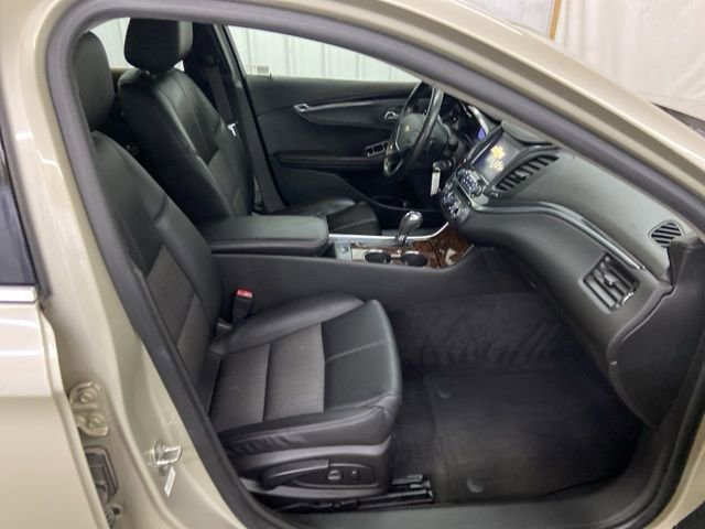 Used 2015 Chevrolet Impala LT image 17