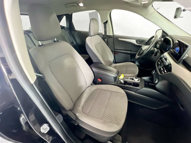 Used 2022 Ford Escape SE w/ Cold Weather Package AWD/4WD image 28