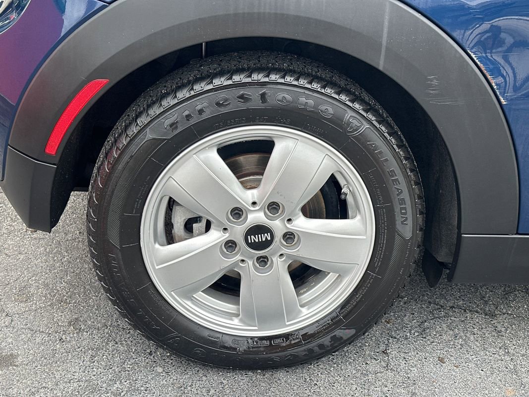 Used 2015 MINI Cooper 2-Door Hardtop image 10