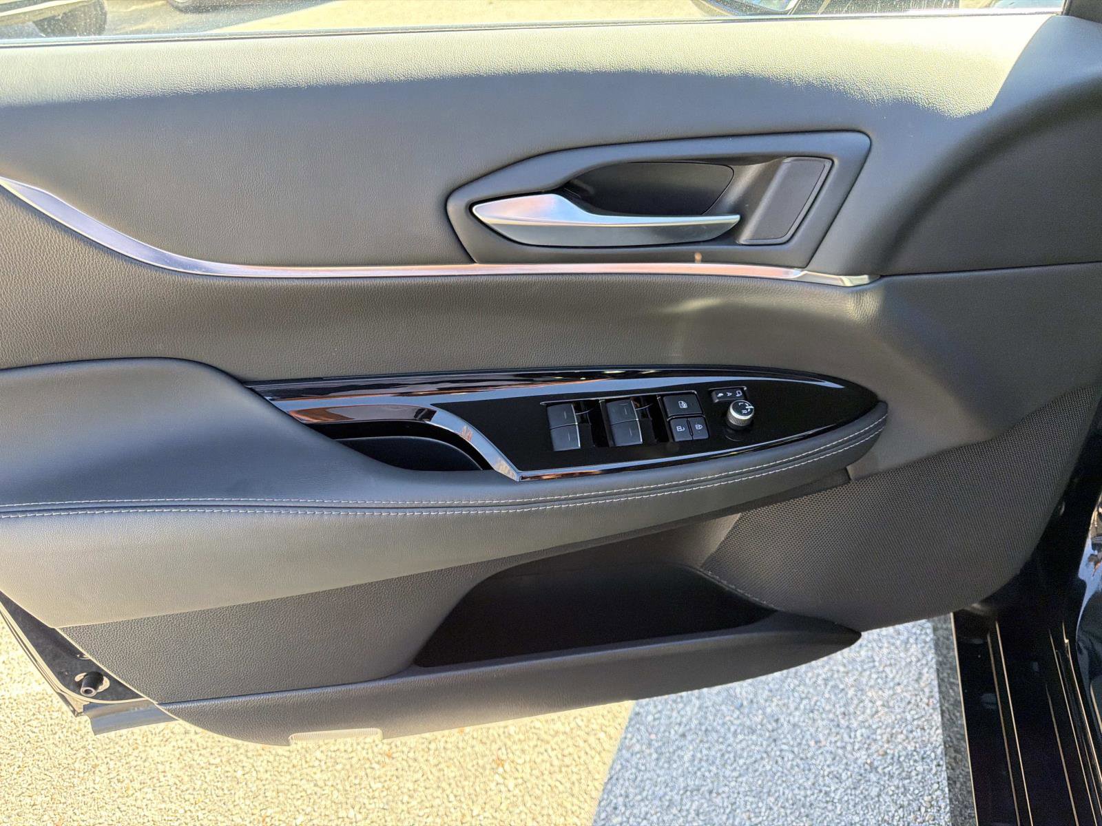 Used 2024 Toyota Mirai XLE Sedan RWD image 12