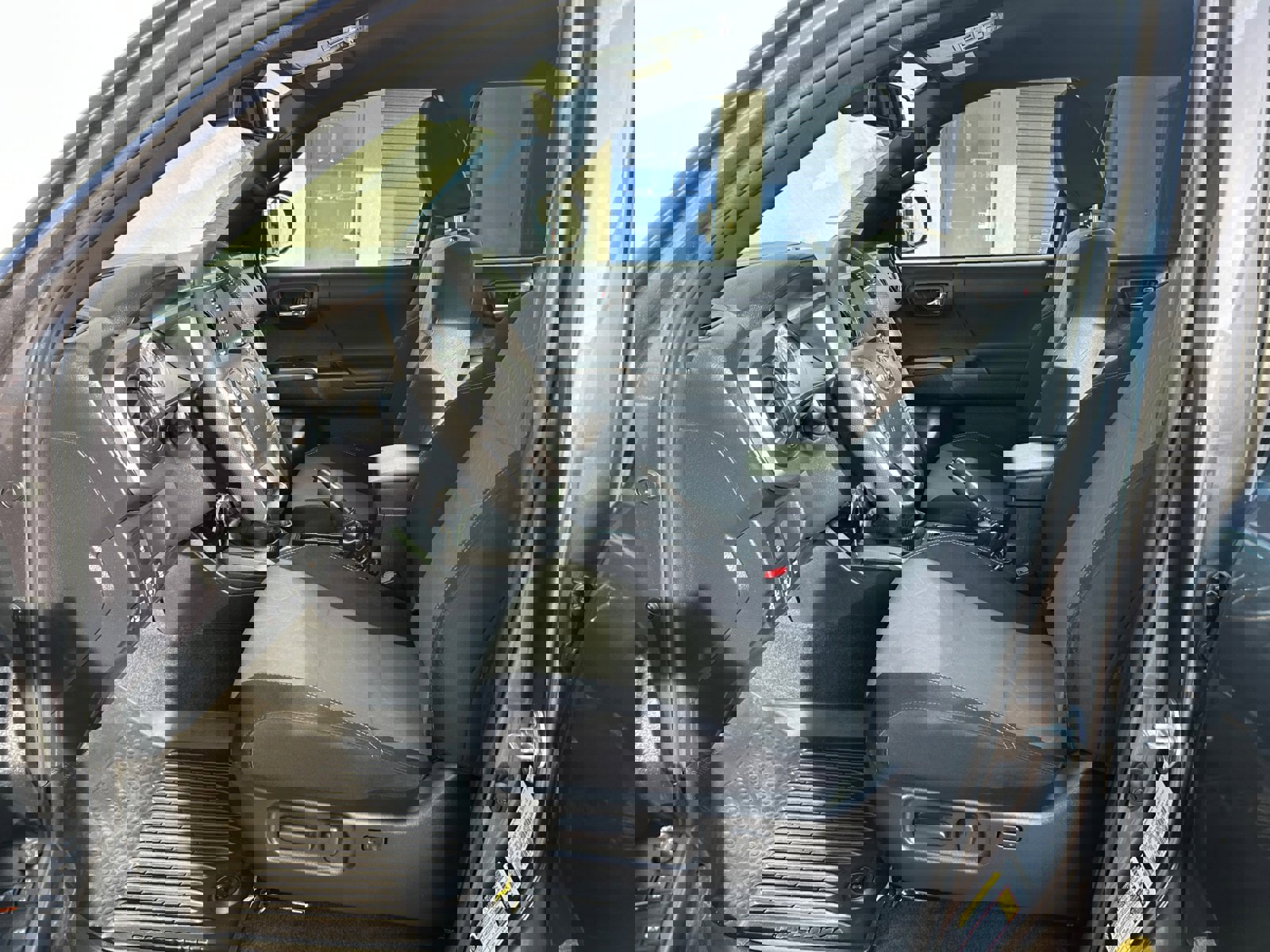 Used 2022 Toyota Tacoma TRD Off-Road w/ Technology Package image 13