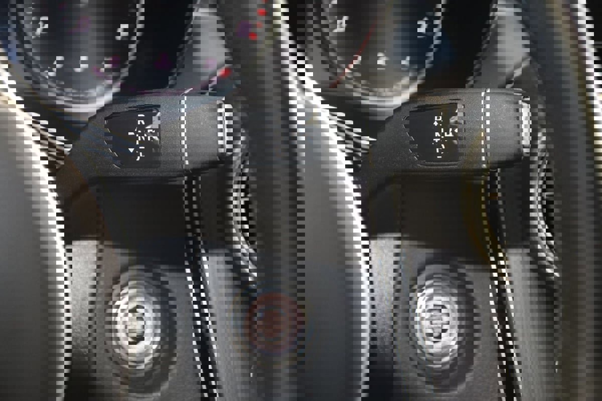 Used 2022 Mercedes-Benz GLC 300 4MATIC w/ Driver Assistance Package image 7