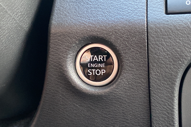 Certified 2025 Nissan Frontier PRO-4X AWD/4WD image 22