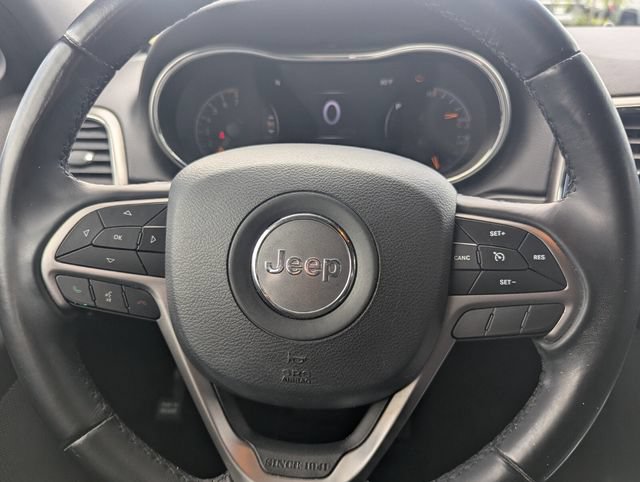 Used 2020 Jeep Grand Cherokee Laredo RWD image 14