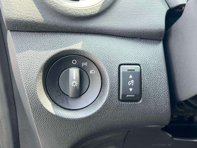Used 2012 Ford Fiesta SE FWD image 19