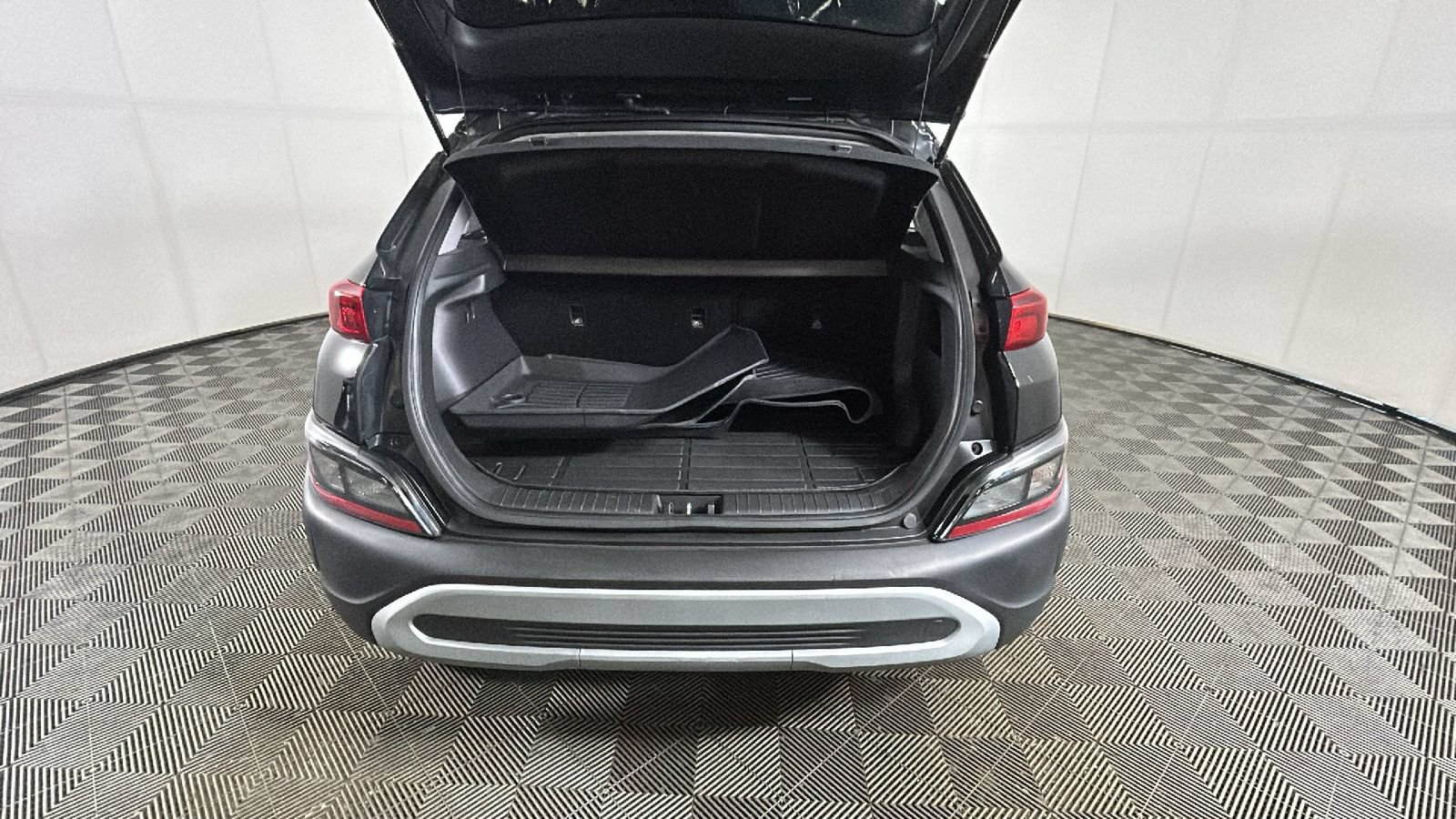 Certified 2023 Hyundai Kona SE AWD/4WD image 31