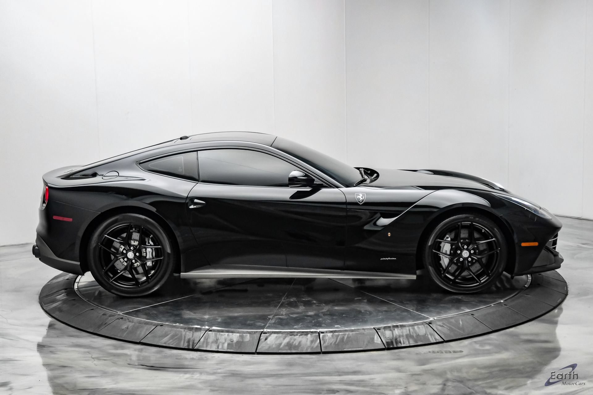 Used 2017 Ferrari F12 Berlinetta RWD image 25