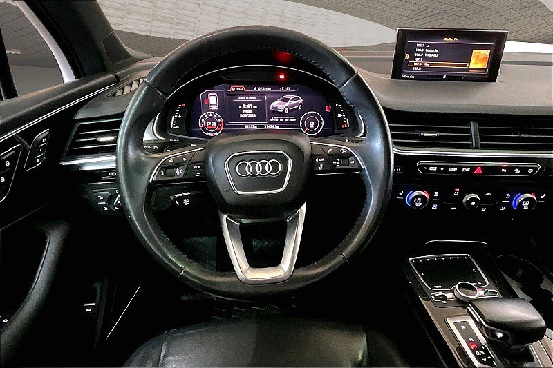 Used 2018 Audi Q7 3.0T Premium Plus w/ Premium Plus Package AWD/4WD image 4