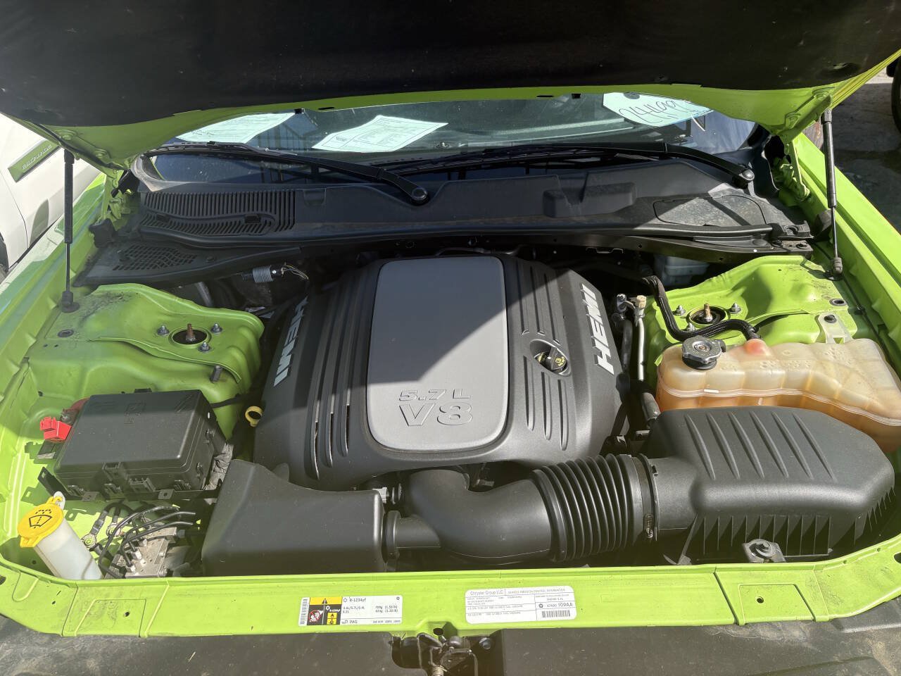 Used 2015 Dodge Challenger R/T Plus RWD image 3