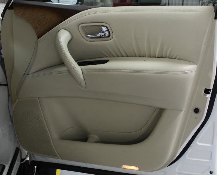 Used 2011 INFINITI QX56 4WD w/ Theater Pkg image 29