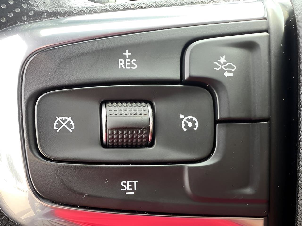 Used 2023 Chevrolet Blazer LT image 13