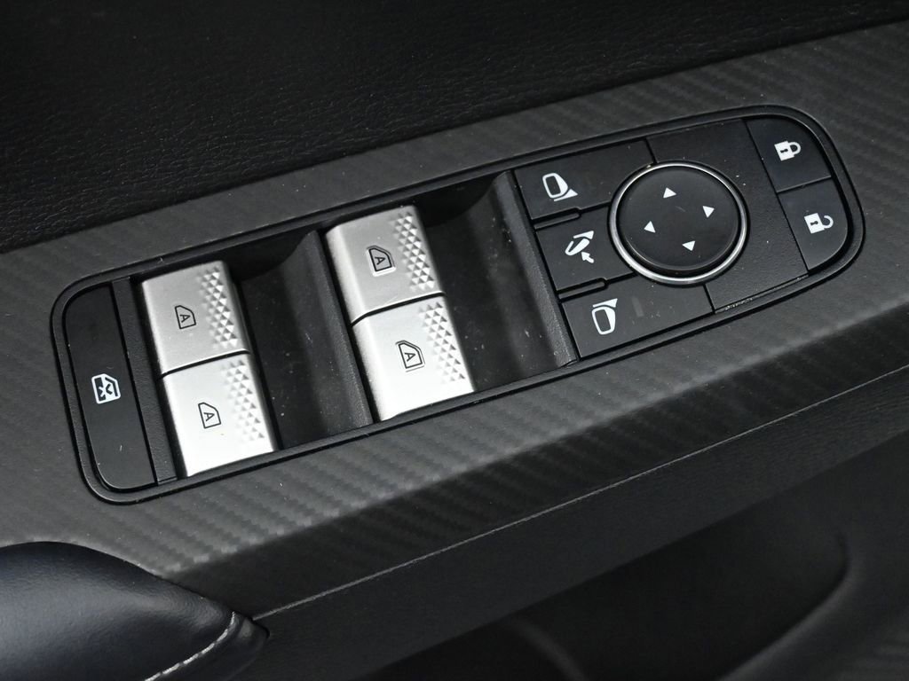 Used 2024 Mitsubishi Outlander SE image 26