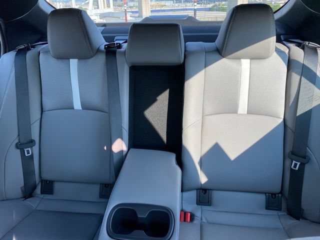New 2026 Toyota Camry SE w/ Convenience Package FWD image 21
