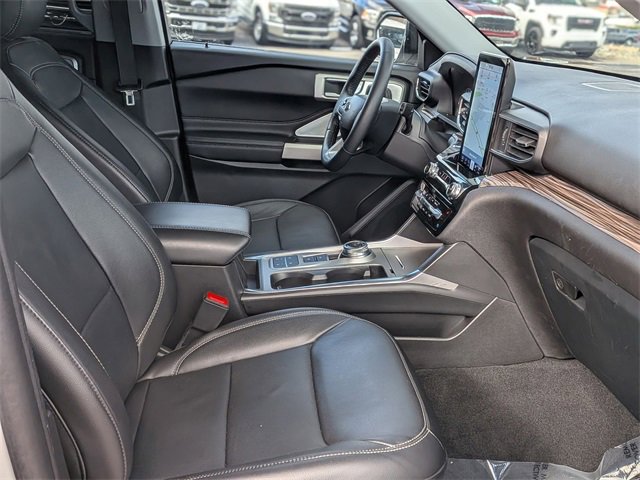 Used 2023 Ford Explorer Limited w/ Limited Technology Package image 40