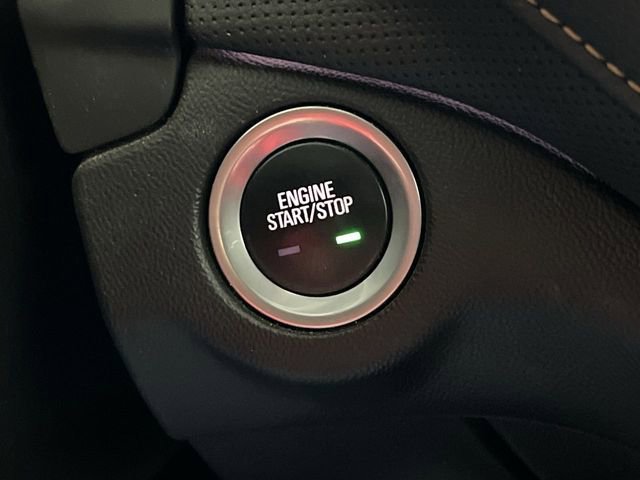 Used 2018 Chevrolet Equinox Premier image 16