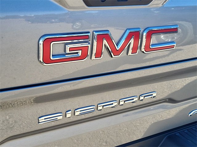 Used 2024 GMC Sierra 1500 AT4X image 8