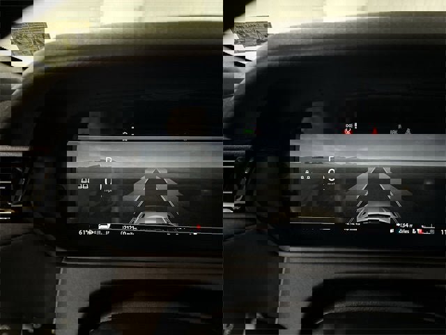 Used 2024 Land Rover Range Rover Velar Dynamic SE image 12