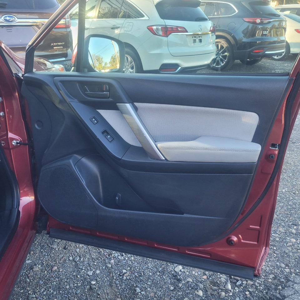 Used 2016 Subaru Forester 2.5i Premium image 25