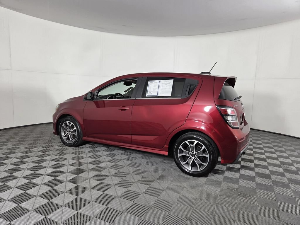 Used 2018 Chevrolet Sonic LT w/ Convenience Package FWD image 9