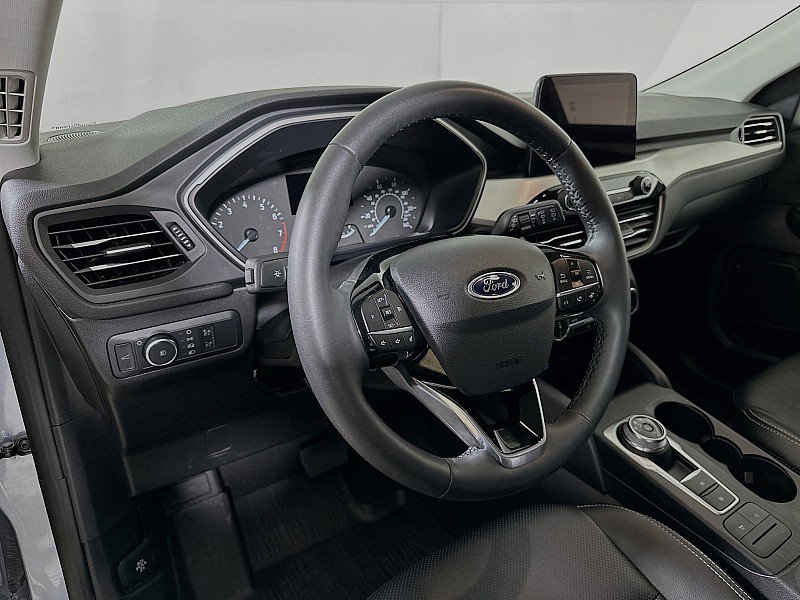 Used 2022 Ford Escape SEL image 9