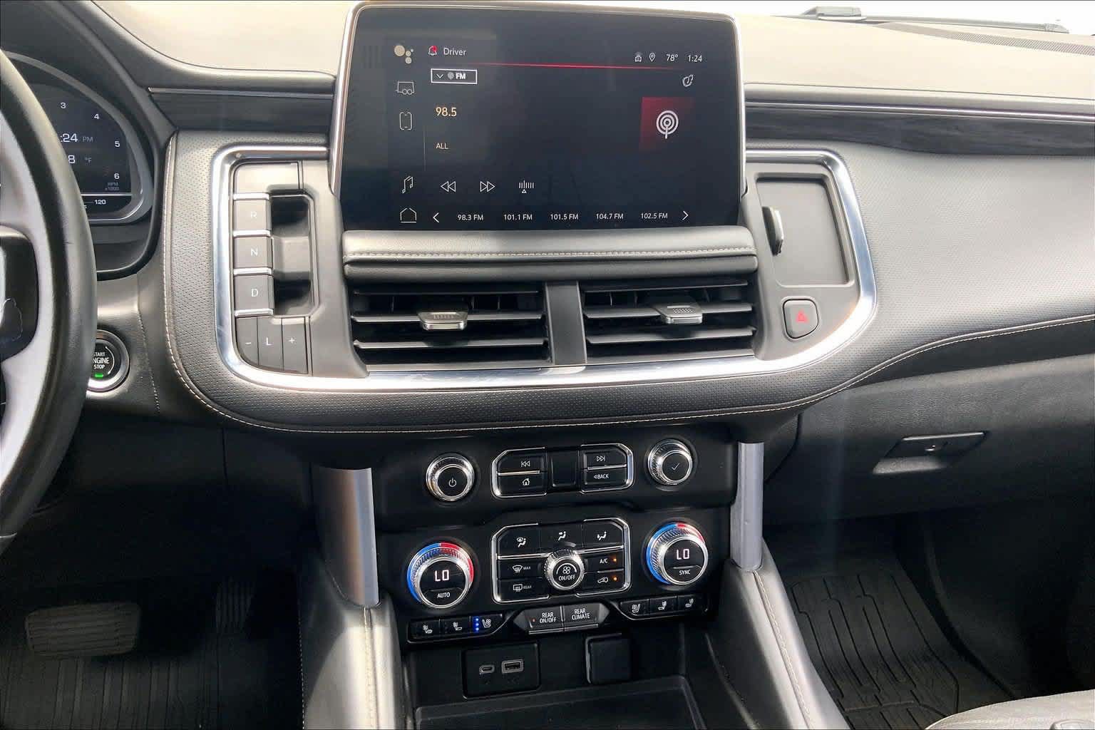 Used 2023 GMC Yukon SLT AWD/4WD image 13