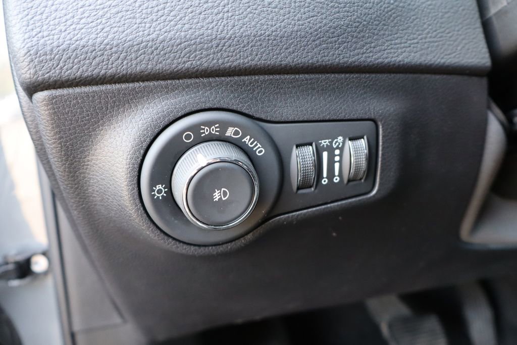 Used 2019 Jeep Compass Limited AWD/4WD image 13