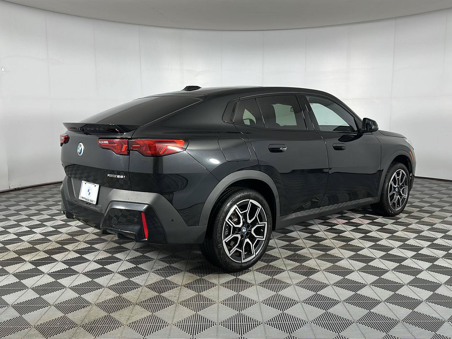 New 2026 BMW X2 xDrive28i w/ Technology Package AWD/4WD image 26