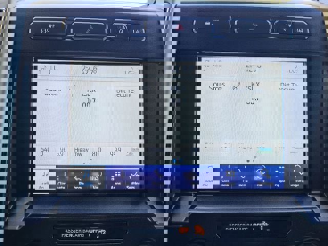 Used 2020 Ford F150 Lariat image 11