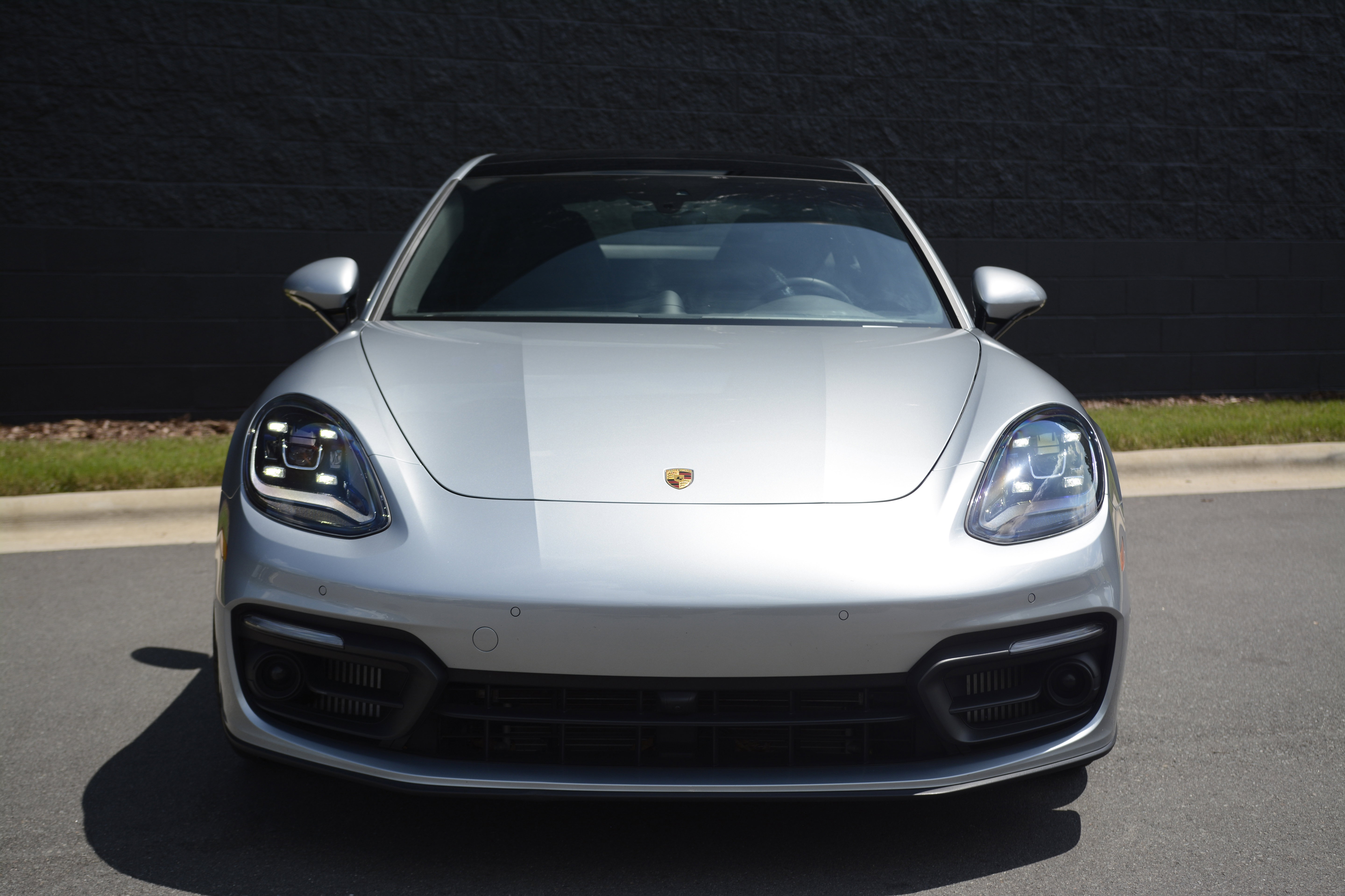 Certified 2023 Porsche Panamera Platinum Edition RWD image 10