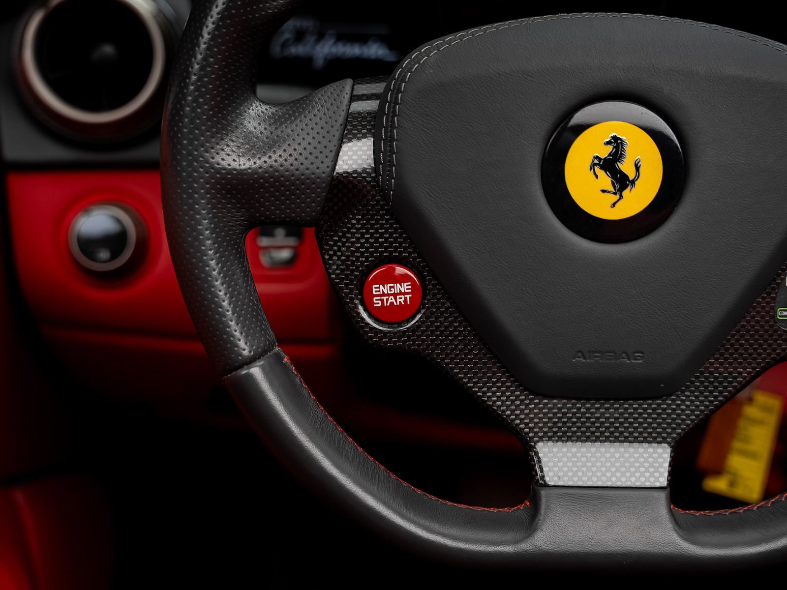Used 2010 Ferrari California RWD image 45
