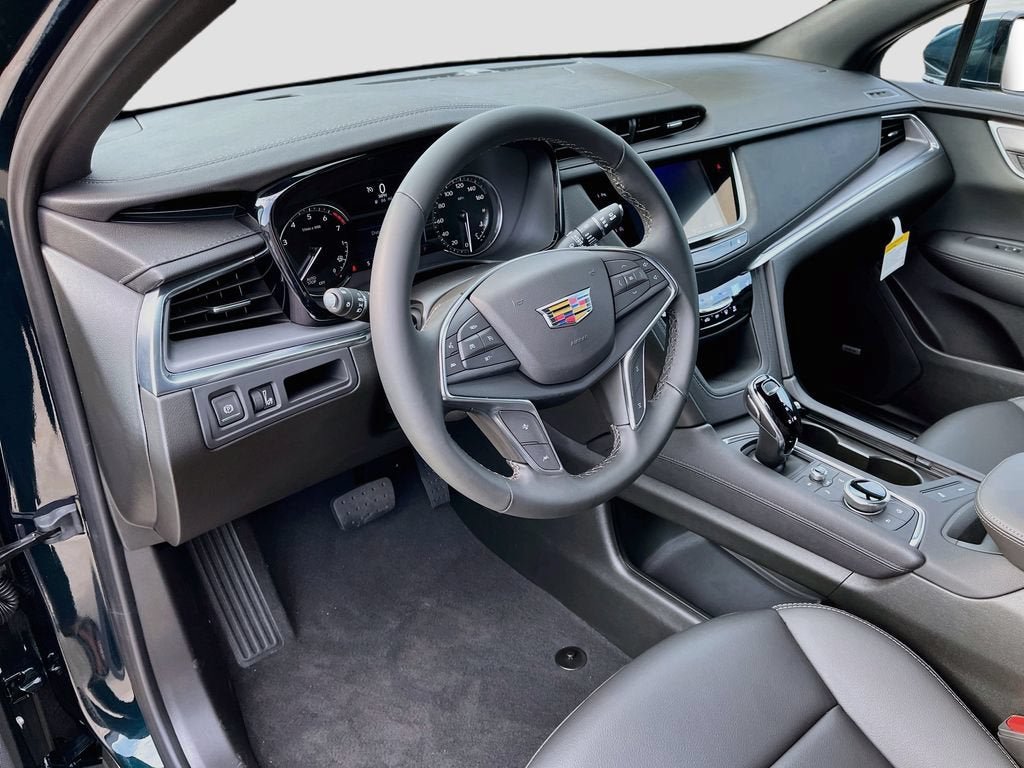 New 2026 Cadillac XT5 Luxury AWD/4WD image 16