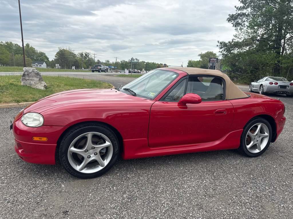 Used 2001 MAZDA MX-5 Miata RWD image 5