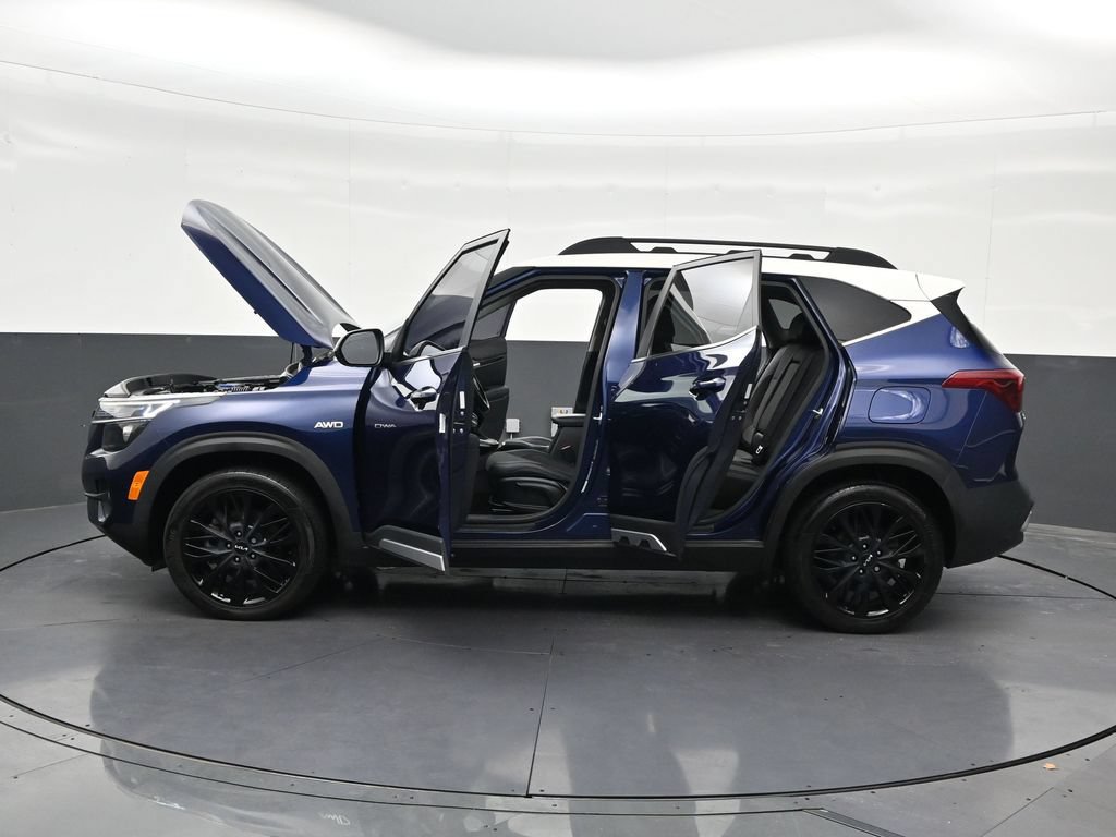 Used 2023 Kia Seltos Nightfall Edition AWD/4WD image 33