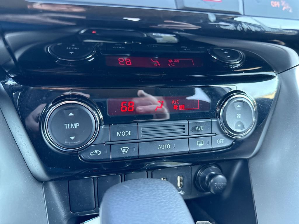 Used 2024 Mitsubishi Eclipse Cross LE image 16