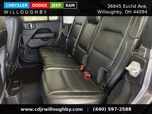 Used 2020 Jeep Wrangler Unlimited Sahara w/ Dual Top Group AWD/4WD image 28
