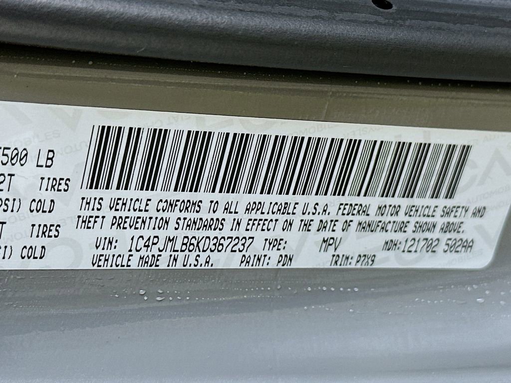 Used 2019 Jeep Cherokee Latitude Plus w/ Cold Weather Group image 30