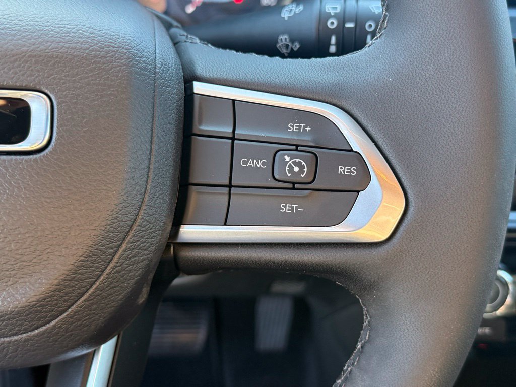 Used 2026 Jeep Compass Latitude AWD/4WD image 19